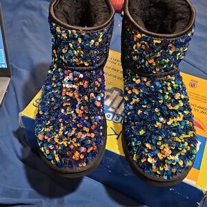 UGG BOOTS [Women SZ 6] Sequin/Color CHANGING